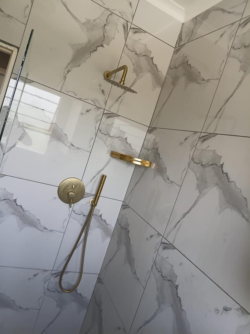 2 Bedroom Property for Sale in Dawn Park Gauteng