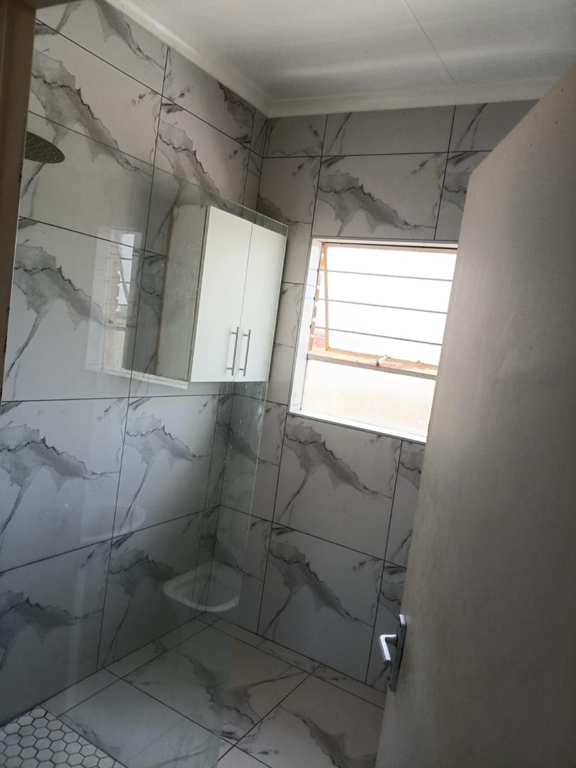 2 Bedroom Property for Sale in Dawn Park Gauteng