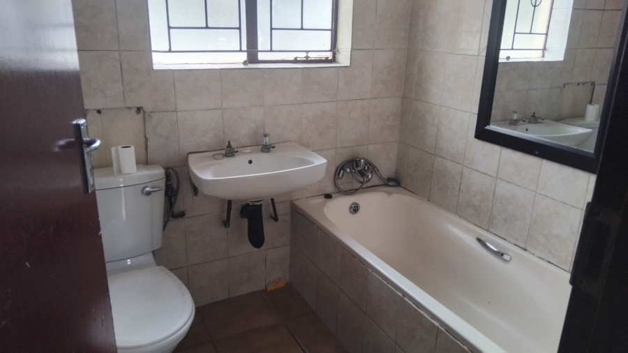 2 Bedroom Property for Sale in Mabopane Unit M Gauteng