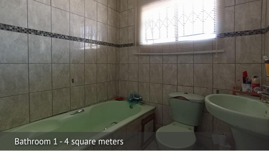 3 Bedroom Property for Sale in Soshanguve GG Gauteng