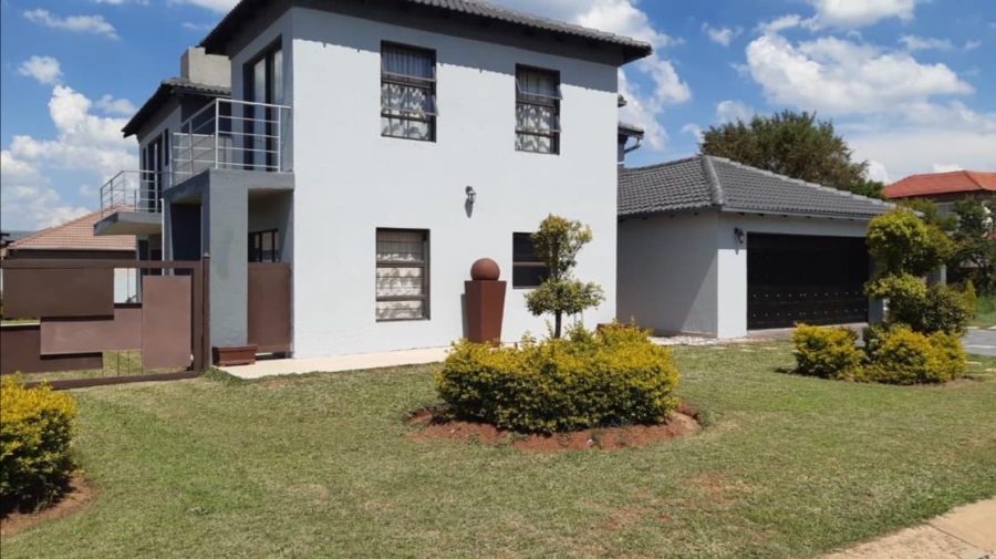 6 Bedroom Property for Sale in Theresa Park Gauteng