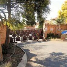 To Let 2 Bedroom Property for Rent in Sonneglans Gauteng