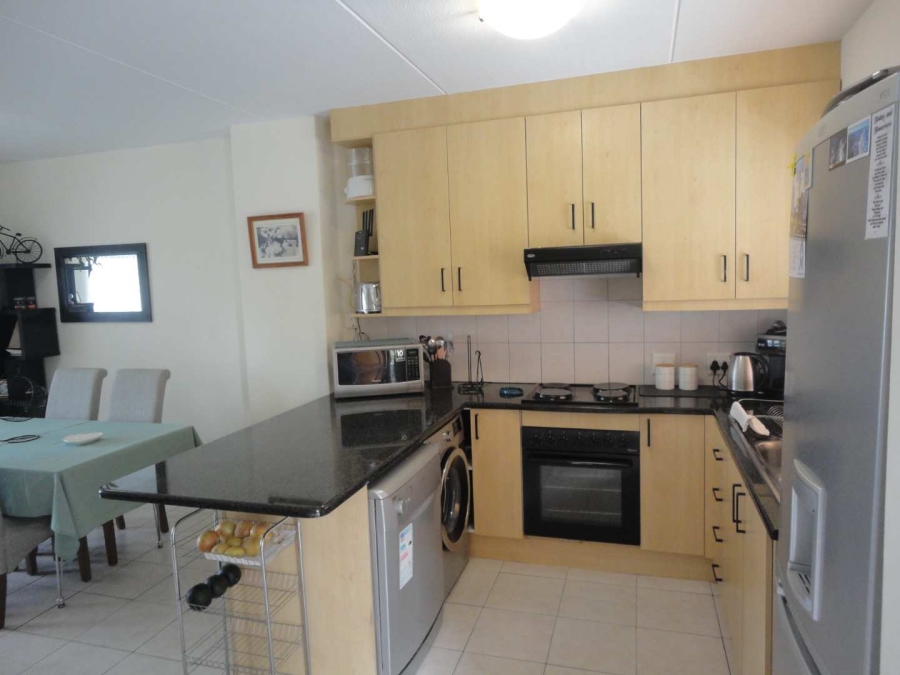 To Let 2 Bedroom Property for Rent in Magaliessig Gauteng