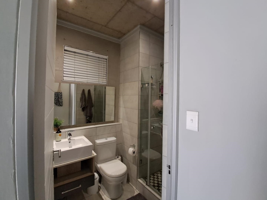 2 Bedroom Property for Sale in Brooklyn Gauteng