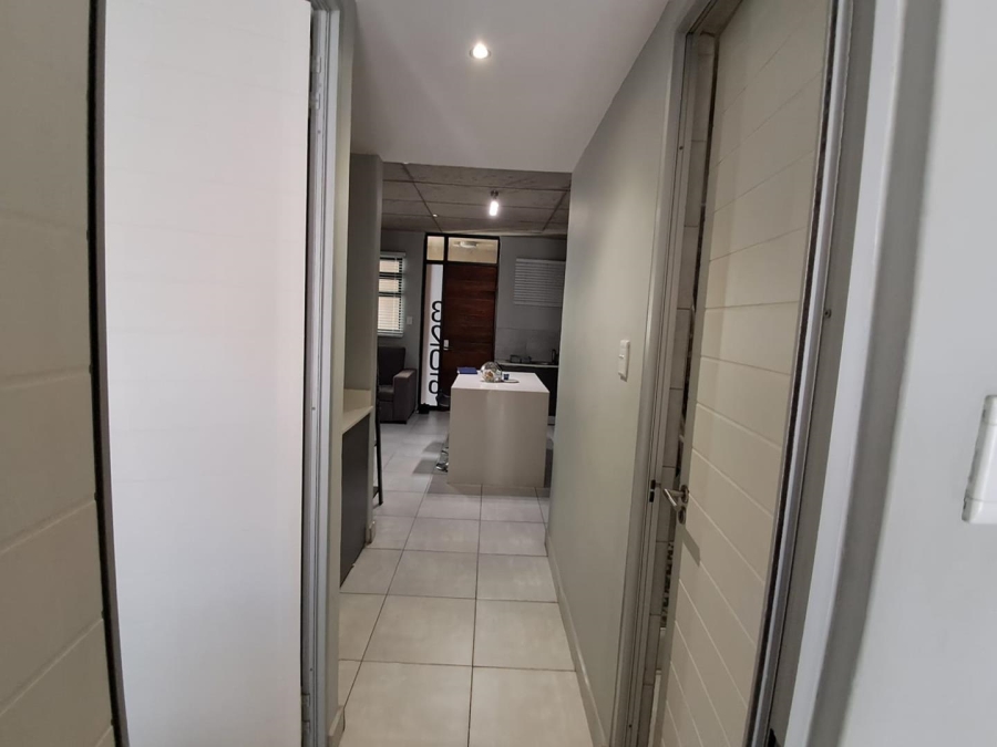 2 Bedroom Property for Sale in Brooklyn Gauteng