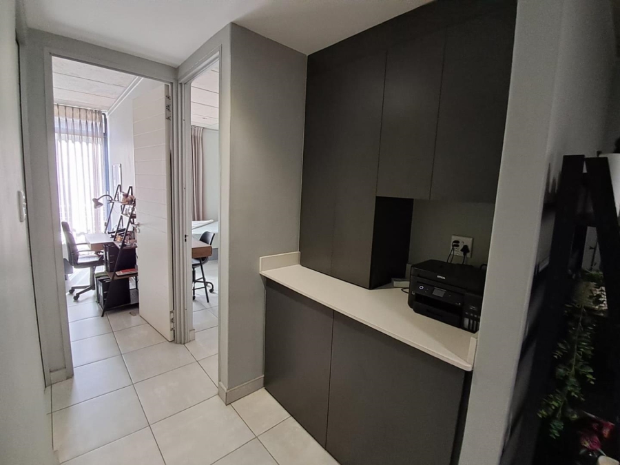 2 Bedroom Property for Sale in Brooklyn Gauteng