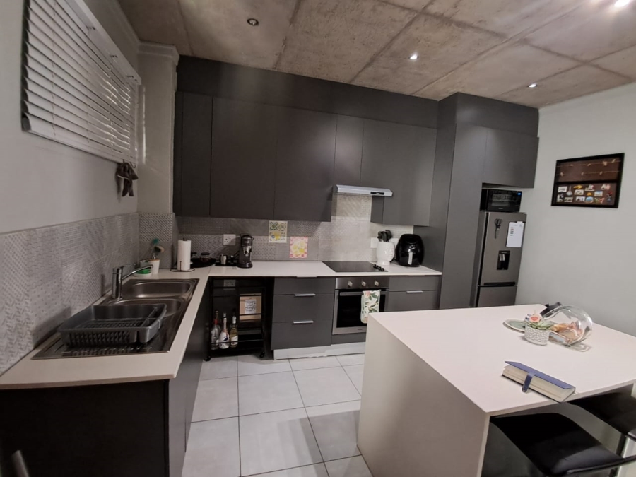 2 Bedroom Property for Sale in Brooklyn Gauteng