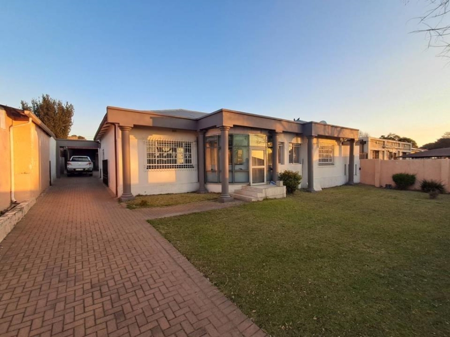 3 Bedroom Property for Sale in The Hill Gauteng