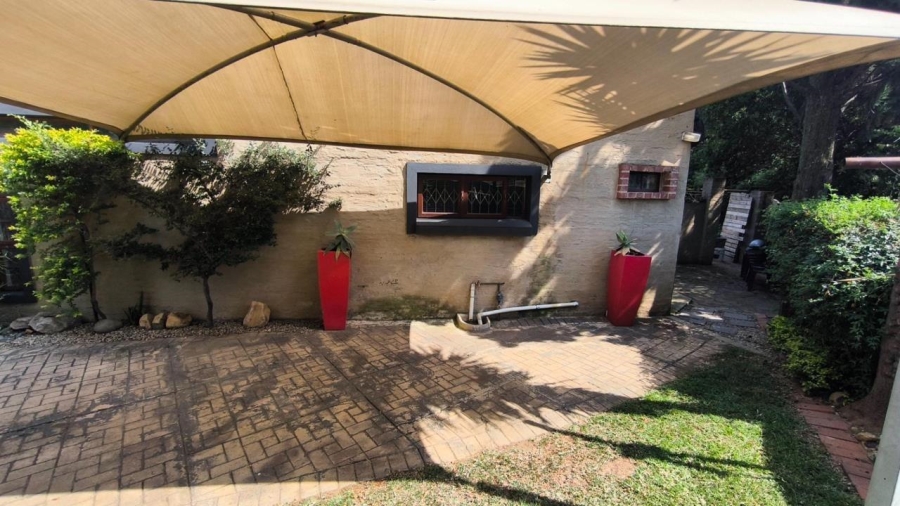 3 Bedroom Property for Sale in Brackenhurst Gauteng