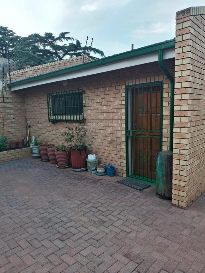 2 Bedroom Property for Sale in The Hill Gauteng