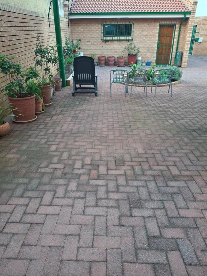 2 Bedroom Property for Sale in The Hill Gauteng