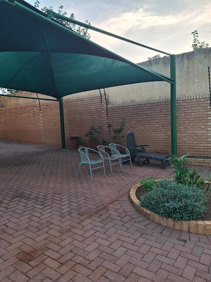 2 Bedroom Property for Sale in The Hill Gauteng