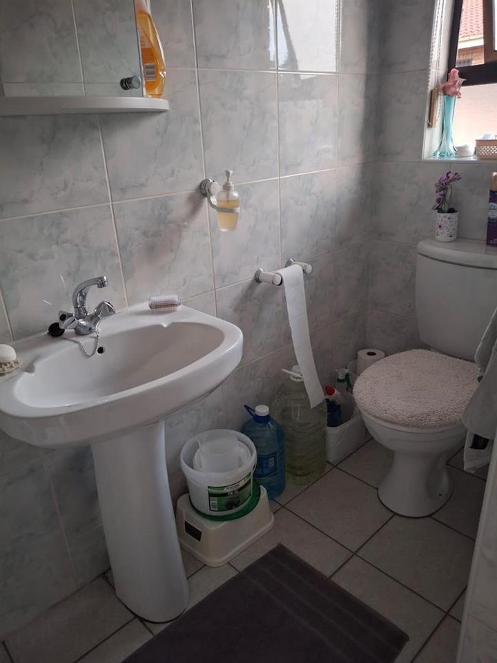 2 Bedroom Property for Sale in The Hill Gauteng