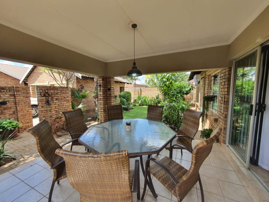 3 Bedroom Property for Sale in Annlin Gauteng
