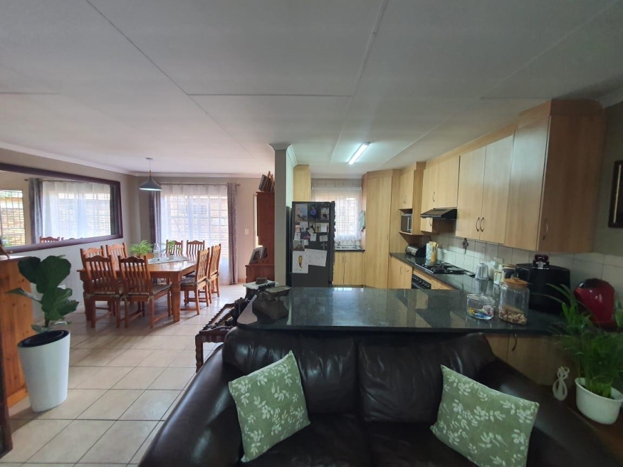 3 Bedroom Property for Sale in Annlin Gauteng