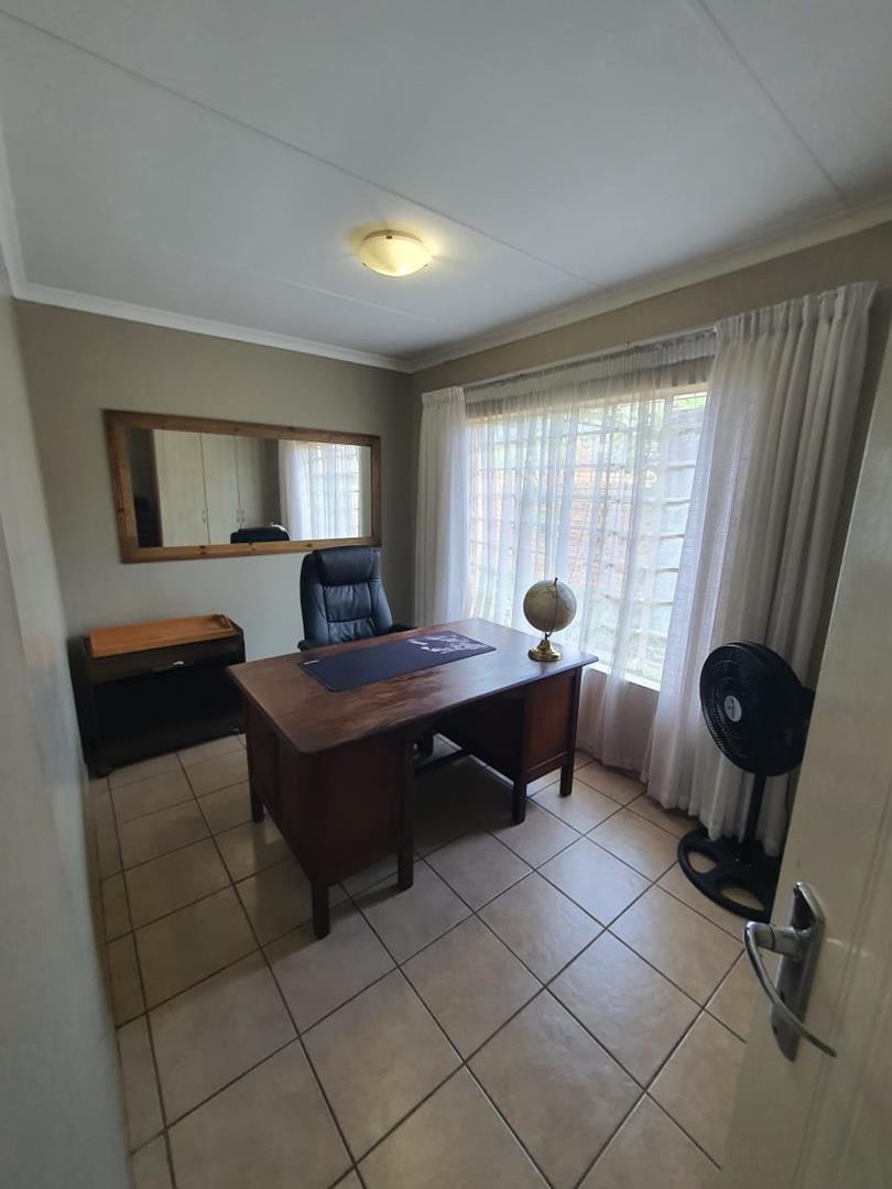 3 Bedroom Property for Sale in Annlin Gauteng