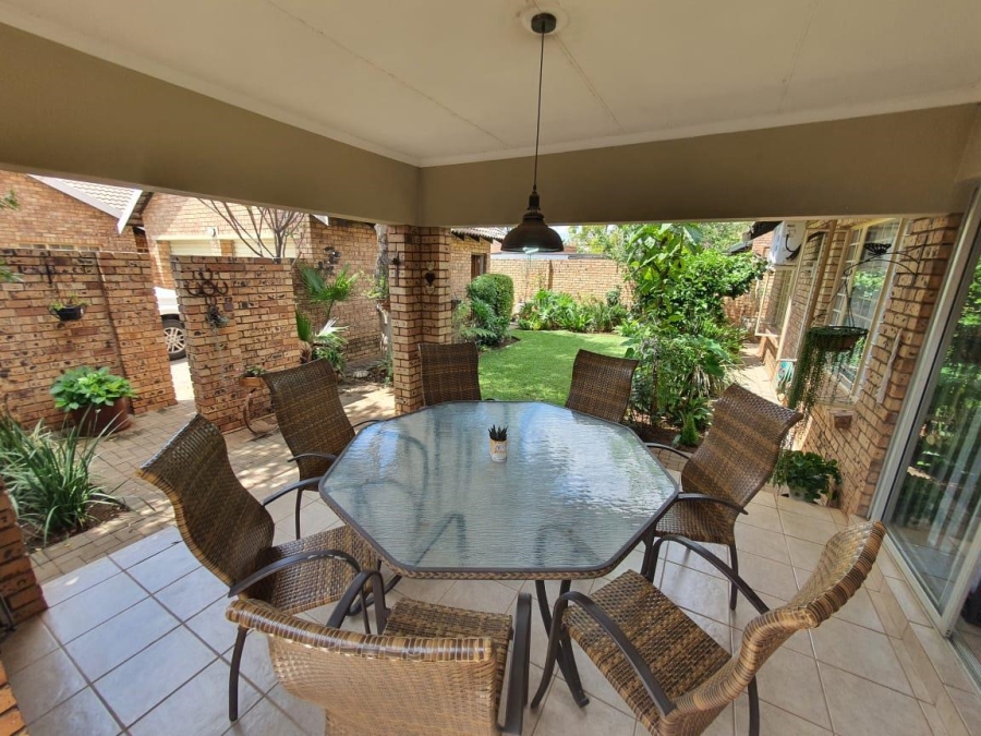 3 Bedroom Property for Sale in Annlin Gauteng