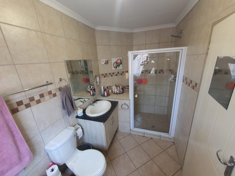 3 Bedroom Property for Sale in Annlin Gauteng