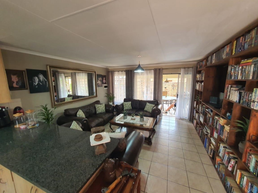 3 Bedroom Property for Sale in Annlin Gauteng