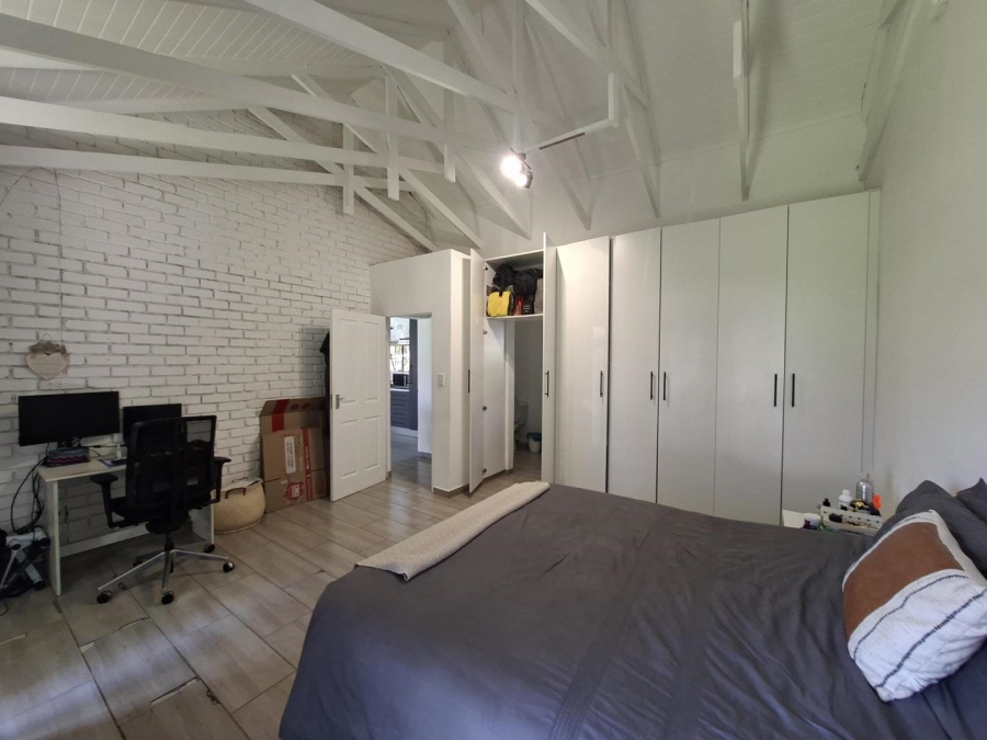 To Let 2 Bedroom Property for Rent in Buccleuch Gauteng