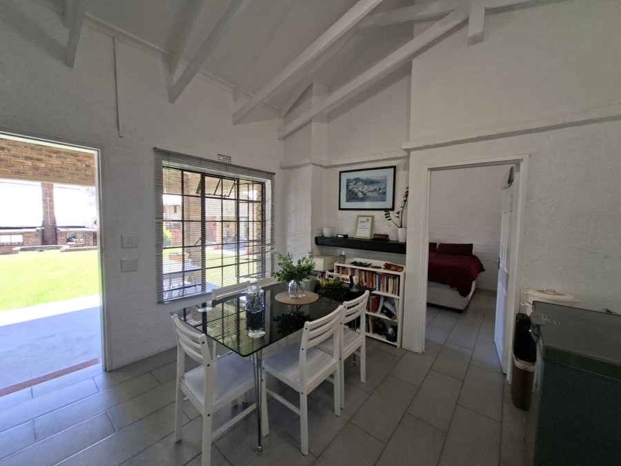 To Let 2 Bedroom Property for Rent in Buccleuch Gauteng