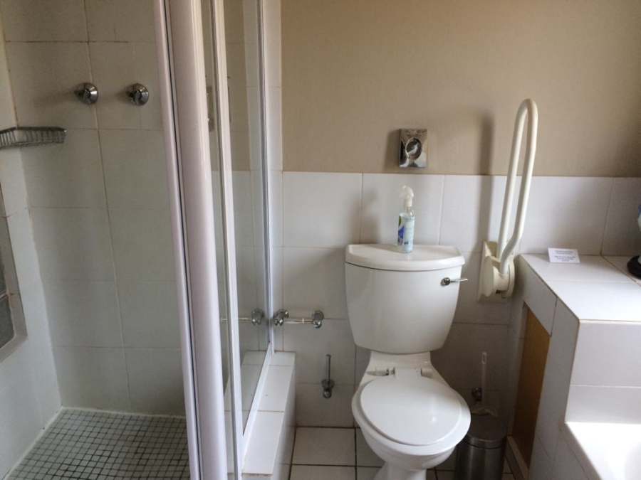 To Let 1 Bedroom Property for Rent in Melville Gauteng