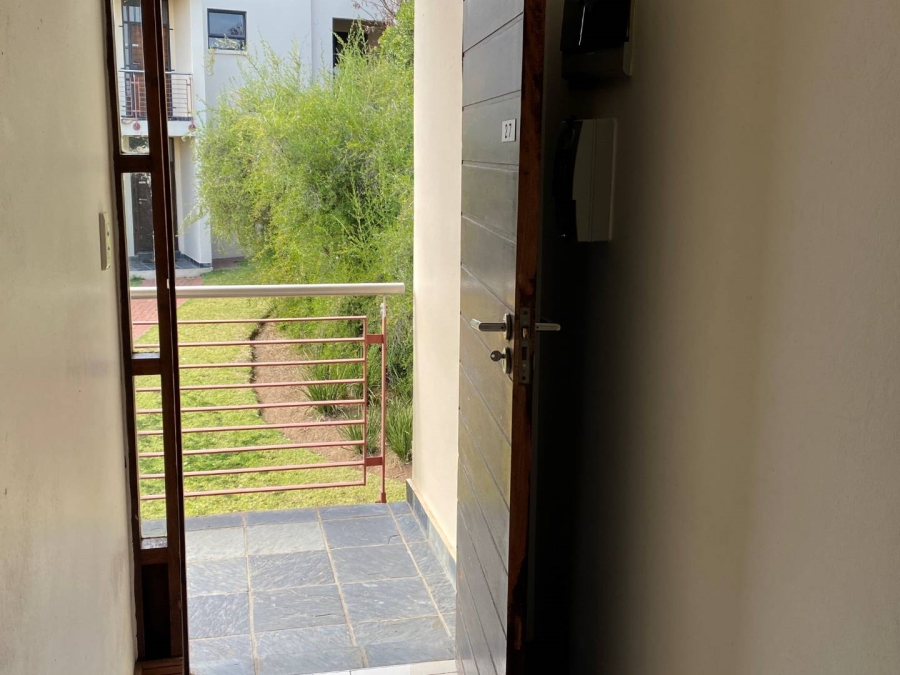 To Let 2 Bedroom Property for Rent in Jackal Creek Golf Estate Gauteng
