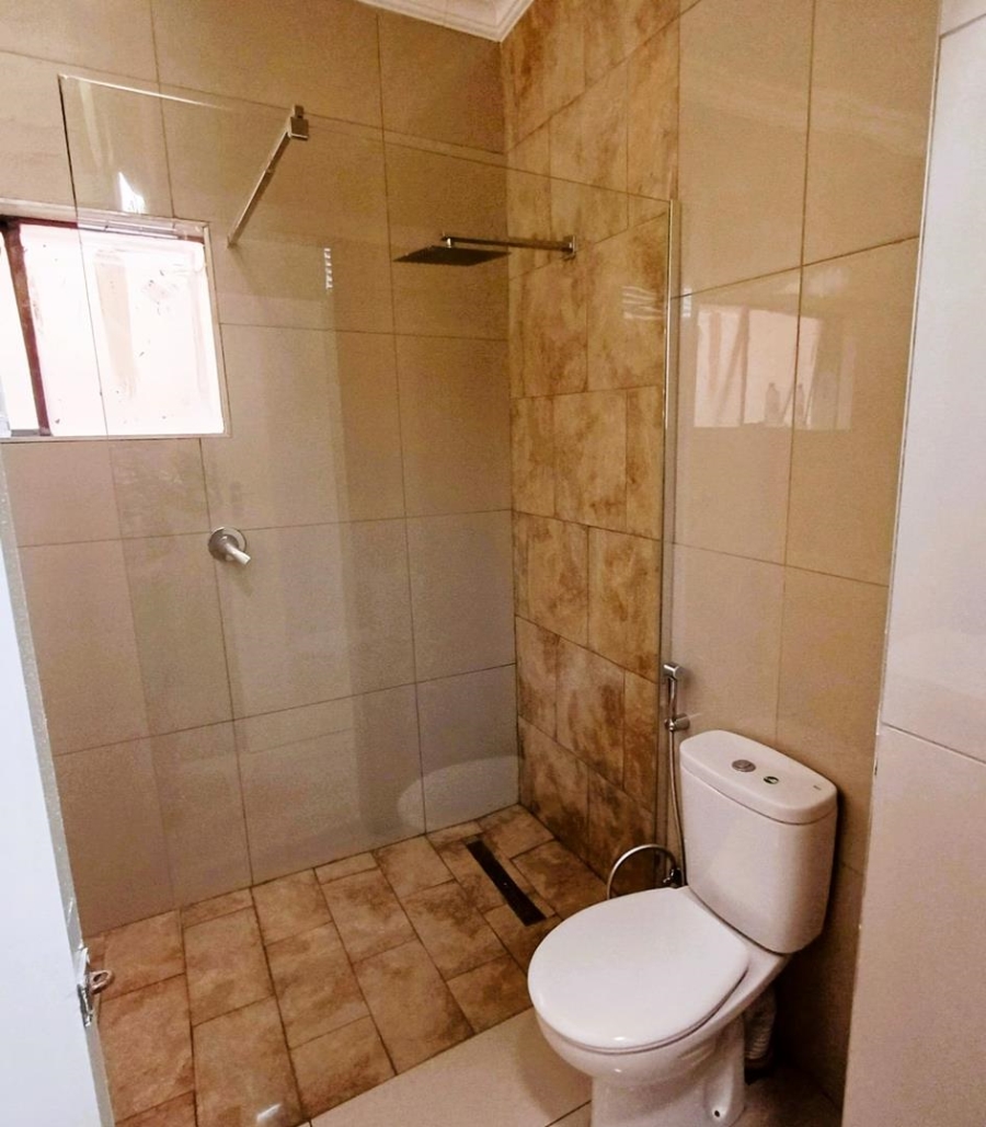 To Let 1 Bedroom Property for Rent in Victory Park Gauteng