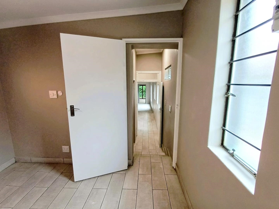 To Let 1 Bedroom Property for Rent in Victory Park Gauteng