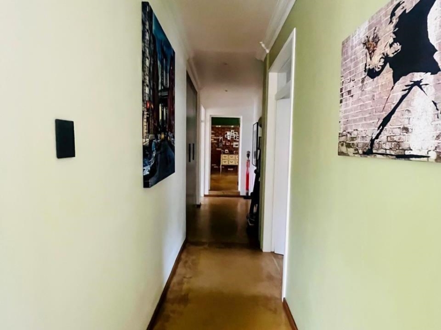 To Let 3 Bedroom Property for Rent in Linden Gauteng