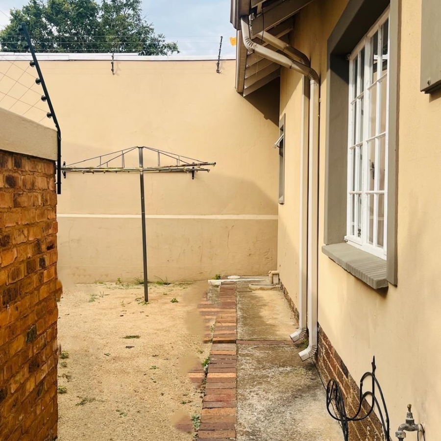 To Let 3 Bedroom Property for Rent in Linden Gauteng