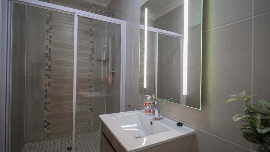 2 Bedroom Property for Sale in Carlswald Gauteng