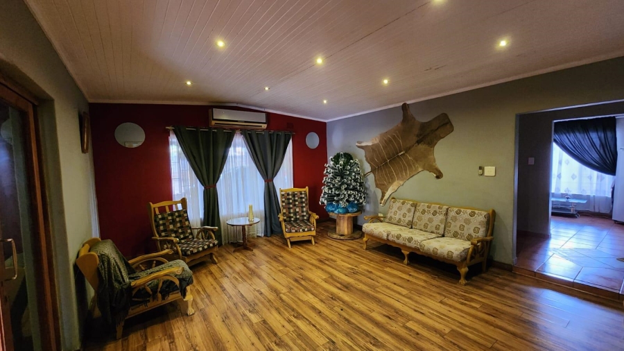 8 Bedroom Property for Sale in Wierdapark Gauteng