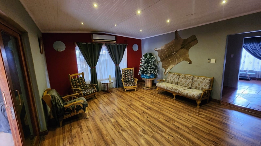 8 Bedroom Property for Sale in Wierdapark Gauteng