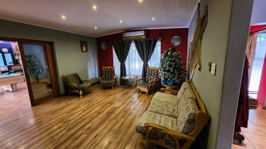 8 Bedroom Property for Sale in Wierdapark Gauteng