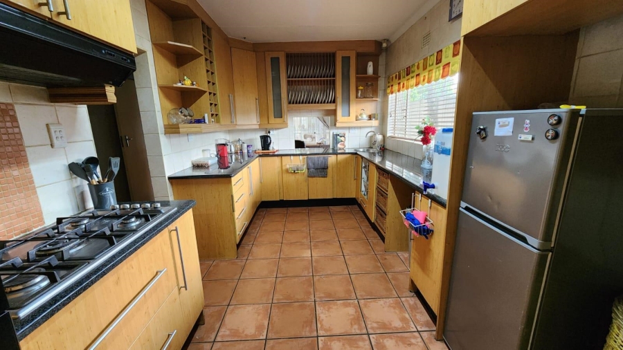 8 Bedroom Property for Sale in Wierdapark Gauteng