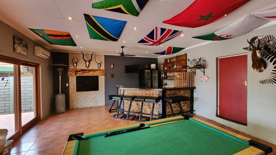 8 Bedroom Property for Sale in Wierdapark Gauteng