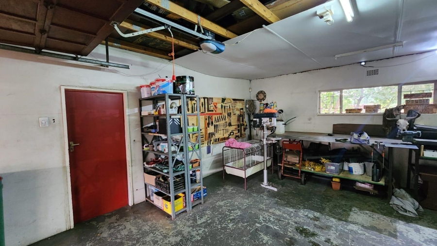 8 Bedroom Property for Sale in Wierdapark Gauteng