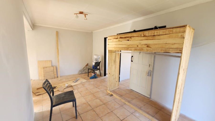 8 Bedroom Property for Sale in Wierdapark Gauteng