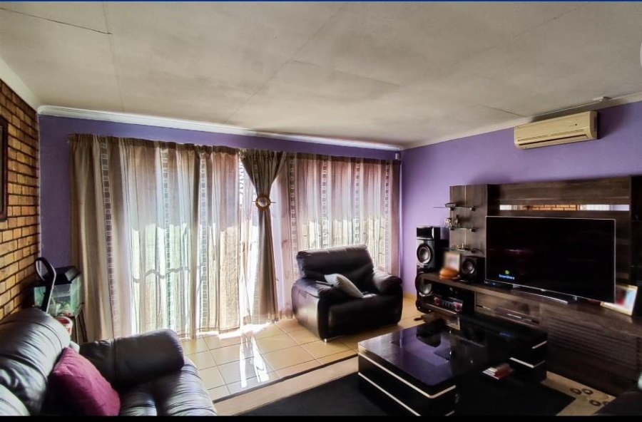 3 Bedroom Property for Sale in Norkem Park Gauteng