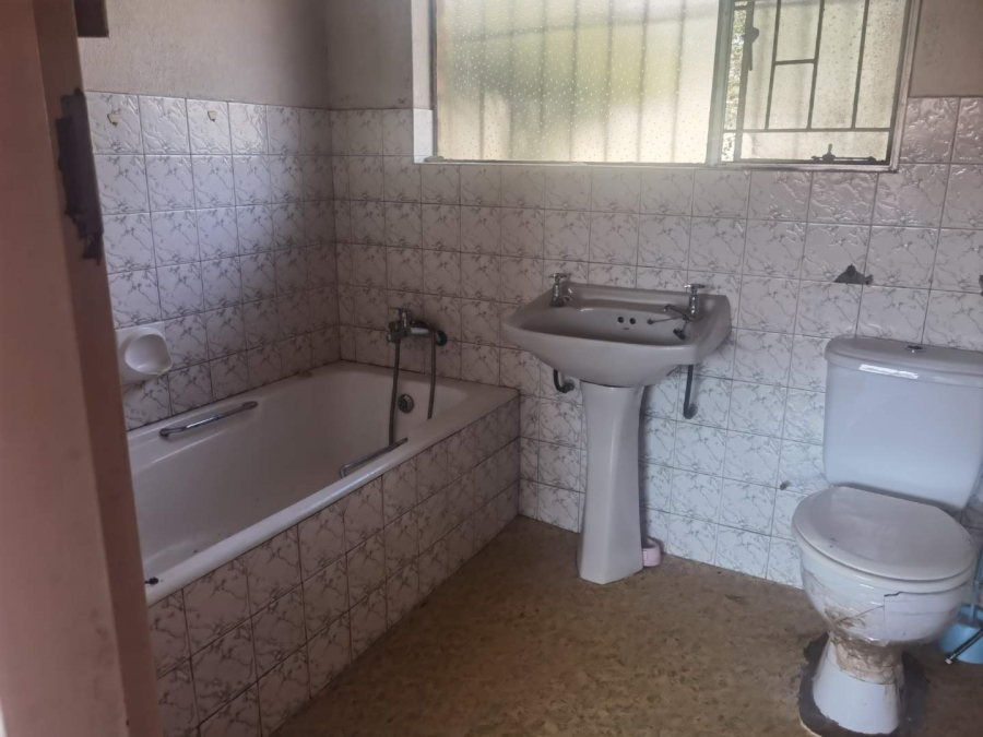 4 Bedroom Property for Sale in Esther Park Gauteng