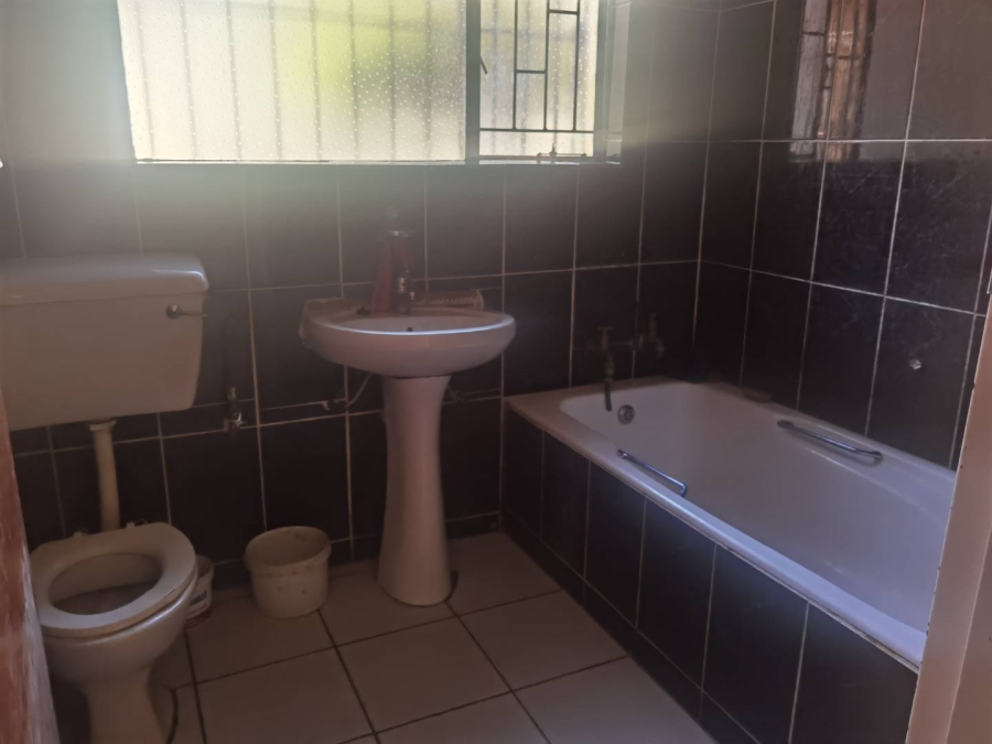 4 Bedroom Property for Sale in Esther Park Gauteng