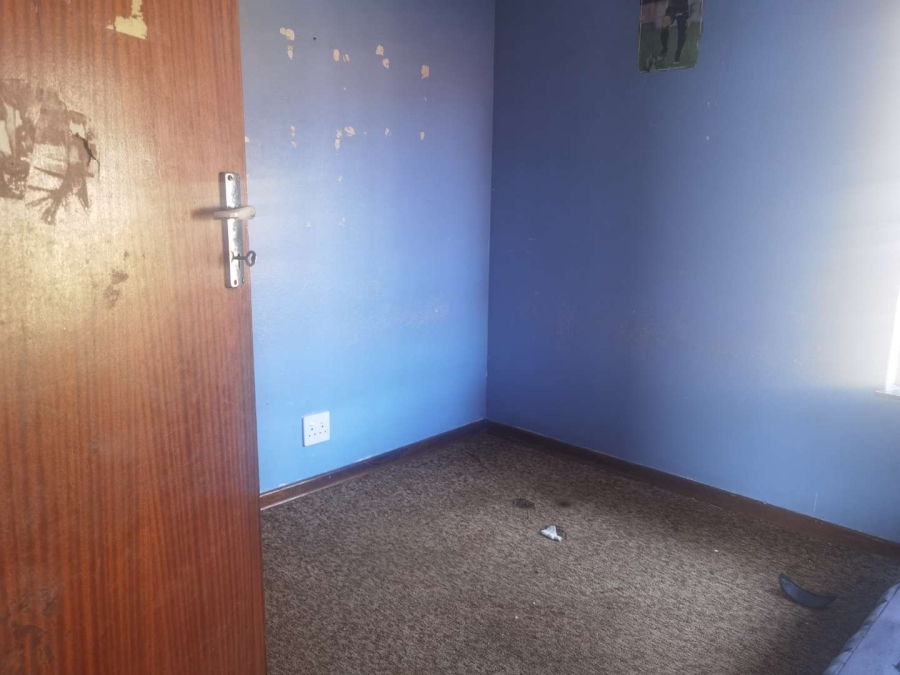 4 Bedroom Property for Sale in Esther Park Gauteng