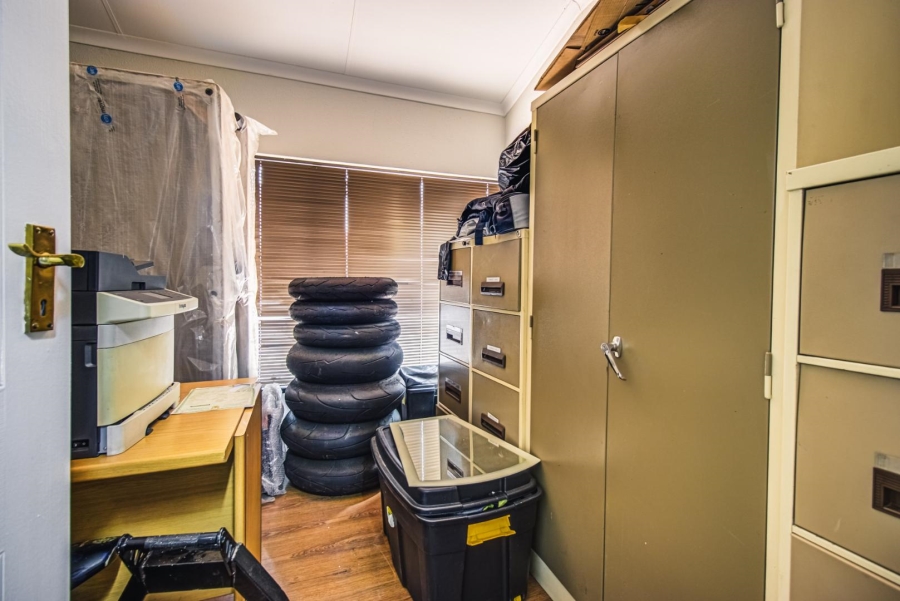 Commercial Property for Sale in Nimrod Park Gauteng