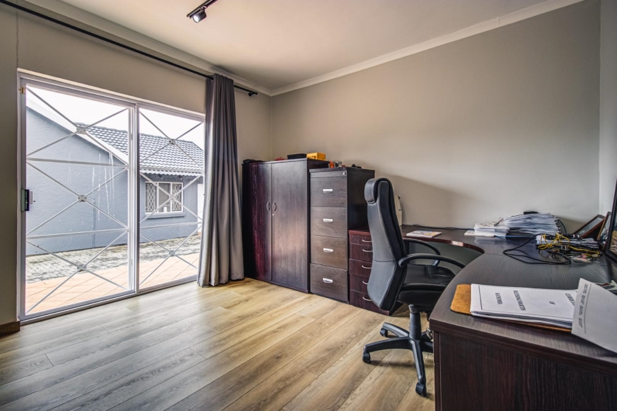 Commercial Property for Sale in Nimrod Park Gauteng