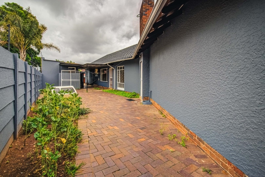 Commercial Property for Sale in Nimrod Park Gauteng