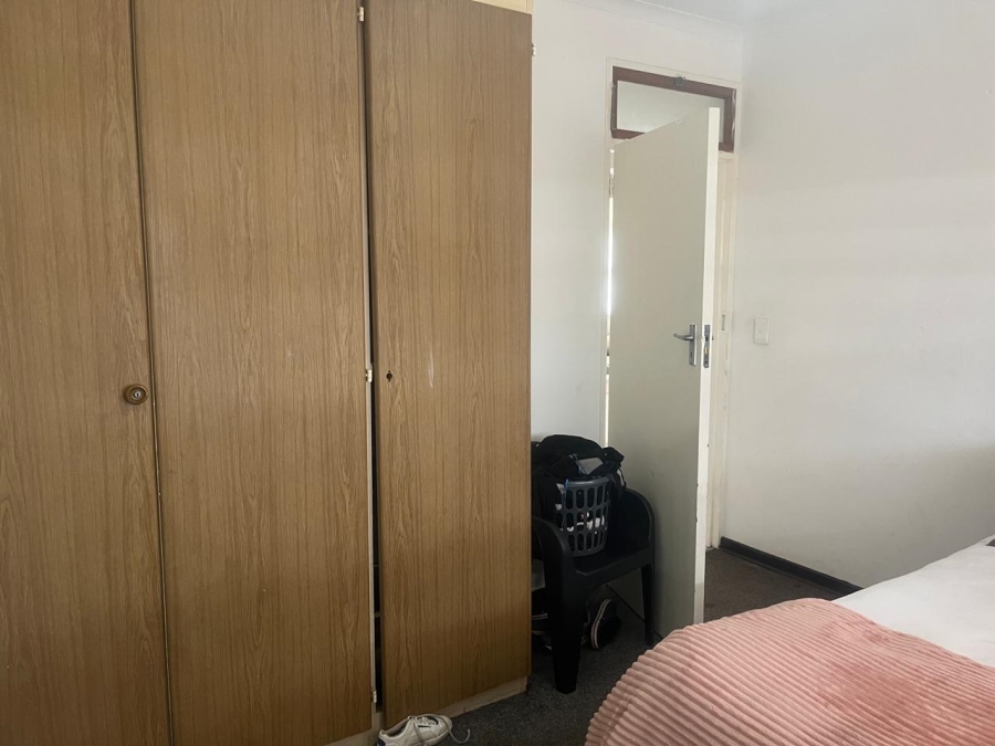 2 Bedroom Property for Sale in Gosforth Park Gauteng