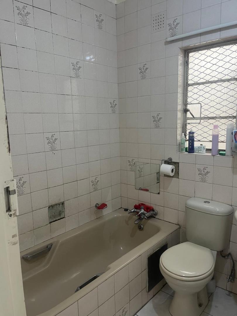 2 Bedroom Property for Sale in Gosforth Park Gauteng