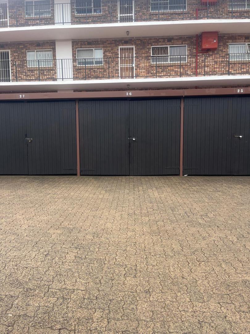 2 Bedroom Property for Sale in Gosforth Park Gauteng