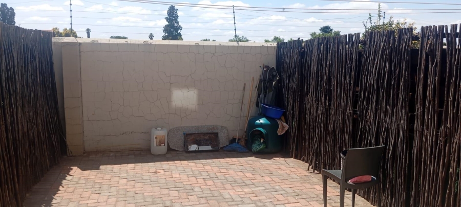 2 Bedroom Property for Sale in Mayberry Park Gauteng